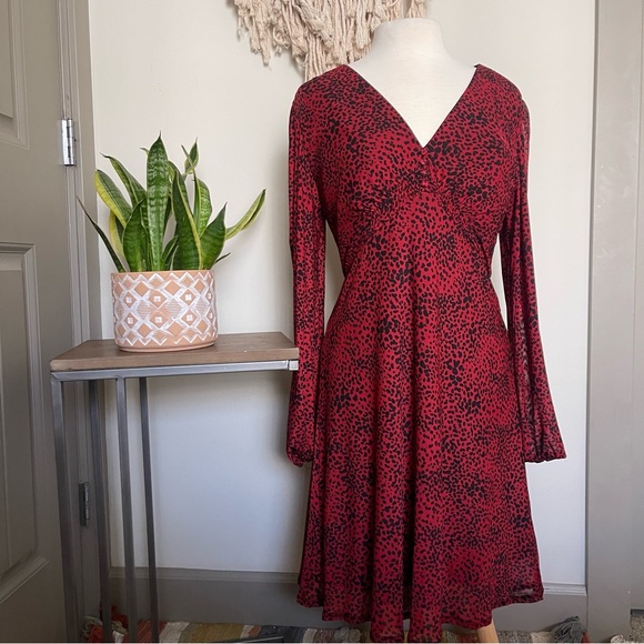 Red Printed Longsleeve Dress - Picture 2 of 7